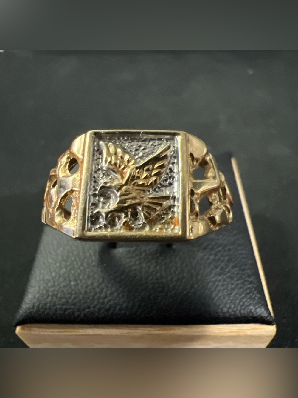 Men’s Two-Tone 10K YELLOW GOLD NUGGET STYLE AMERICAN EAGLE SIGNET RING SZ 11